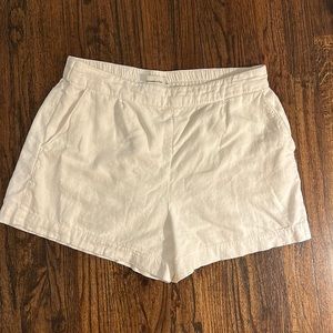 linen Abercrombie shorts